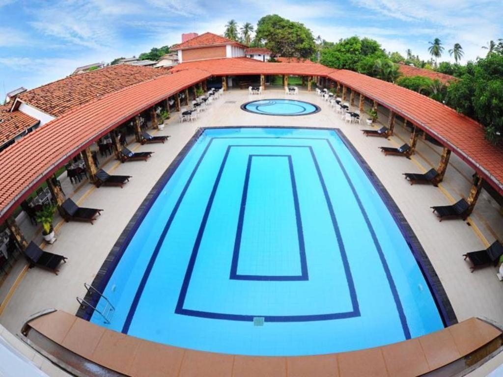 Full Moon Garden Hotel Negombo Exterior photo