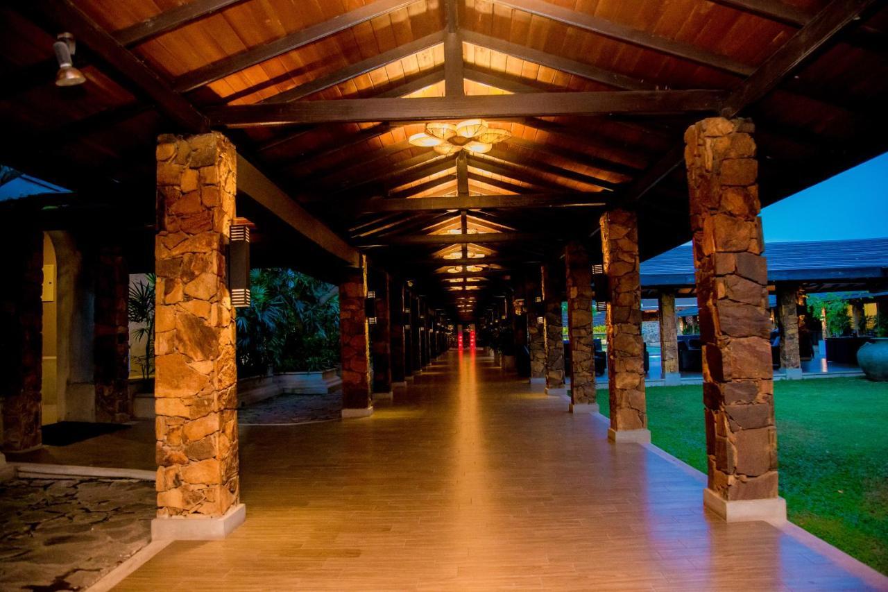 Full Moon Garden Hotel Negombo Exterior photo