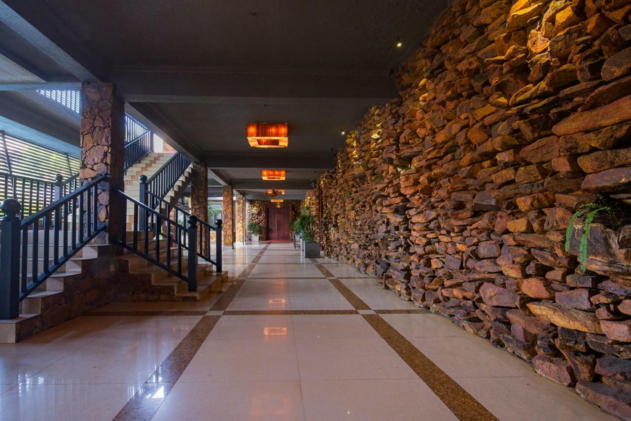 Full Moon Garden Hotel Negombo Exterior photo