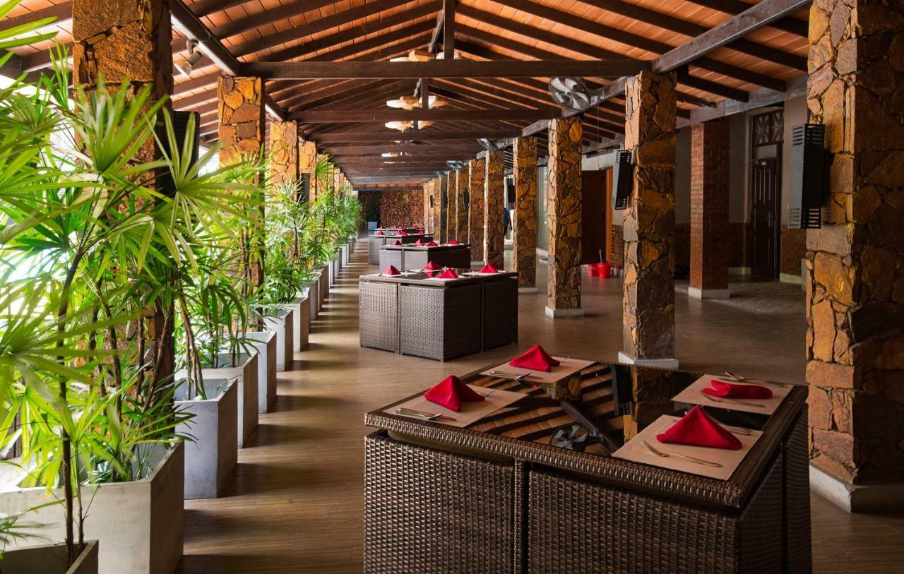 Full Moon Garden Hotel Negombo Exterior photo